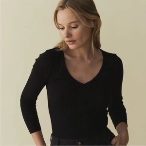 Doen Cilla Tee in Black Quelle Jolie Pointelle Long Sleeve tee sz. M